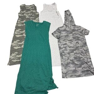 Women’s Dresses  Size XS - 4 For $20 - F7